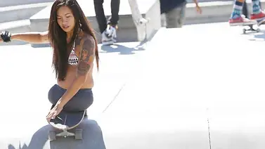 Kanya Sesser,modelo y skater…¡sin piernas! Kanya Sesser,modelo y skater…¡sin piernas!