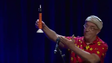 Un artista convierte una zanahoria en un instrumento musical (+Vídeo)