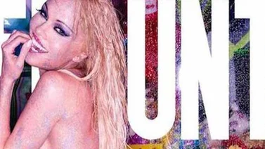 Con casi medio cupón Pamela Anderson posó desnuda (+Fotos)