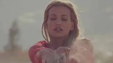 Fanny Lu estrena su nuevo video "El Perfume" Fanny Lu estrena su nuevo video "El Perfume"