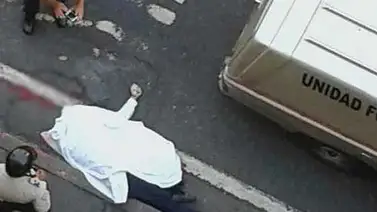 Mujer falleció al ser lanzada de autobús en la avenida Baralt Mujer falleció al ser lanzada de autobús en la avenida Baralt