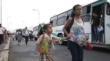 Venezuela abre un poco la frontera en Táchira Venezuela abre un poco la frontera en Táchira