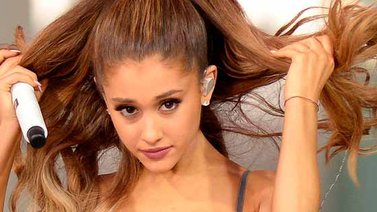 ¿Ariana Grande se está quedando calva?