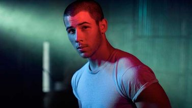 Nick Jonas estrena el sensual video de Levels