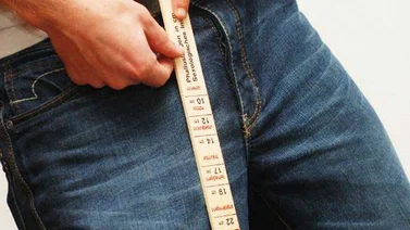 El hombre que asegura tener el pene más largo del mundo