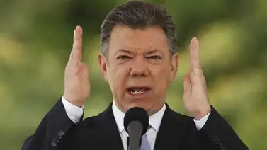 Santos ordena a ministros que se sigan desplazando a la frontera Santos ordena a ministros que se sigan desplazando a la frontera
