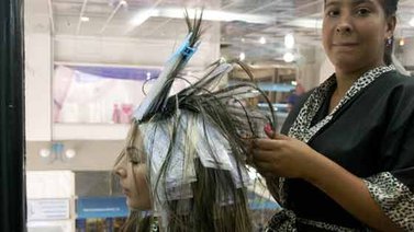 Peluqueras exigen rapidez para ser incluidas al IVSS