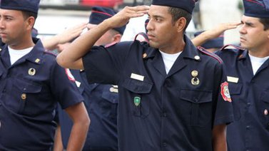 Bomberos celebran su día con "orgullo y dignidad"