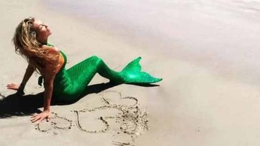 Thalía se transformó en una sirena por su hija