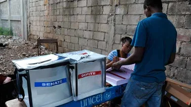 Problemas y poca asistencia en las primeras horas de votación en Haití