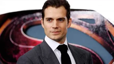 Henry Cavill no aguantó una erección en pleno rodaje