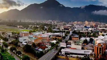 Prevén cielo parcialmente nublado con lloviznas aisladas Prevén cielo parcialmente nublado con lloviznas aisladas