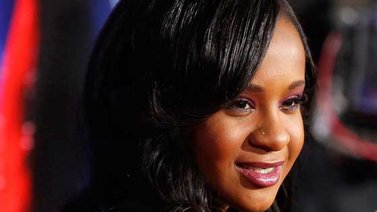 Publican fotos de Bobbi Kristina en su lecho de muerte