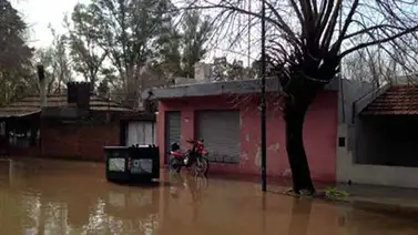 Inundaciones deja cientos de evacuados en Argentina Inundaciones deja cientos de evacuados en Argentina