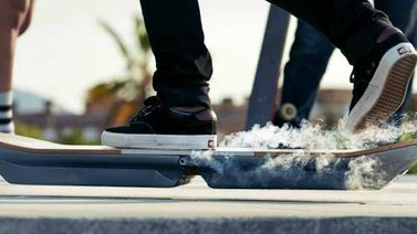 La patineta flotadora que se asemeja a la de Volver al Futuro