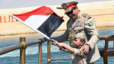 Presidente egipcio inaugura el nuevo canal de Suez