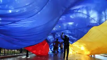Desplegarán este lunes en Coro la bandera de Venezuela más grande Desplegarán este lunes en Coro la bandera de Venezuela más grande