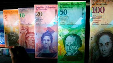 El Bolívar Fuerte se debilita bajo "vértigo hiperinflacionario"