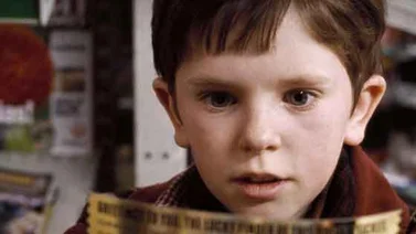 Así está el niño que protagonizó "Charlie y la fábrica de chocolate"