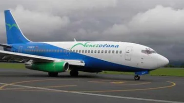 Explota motor de avión en pleno despegue
