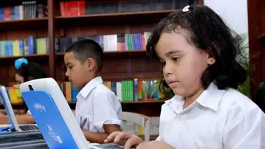 Invierten 349 millones de bolívares para la educación en el Distrito Capital Invierten 349 millones de bolívares para la educación en el Distrito Capital