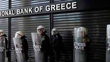 Grecia prórroga corralito hasta el próximo domingo