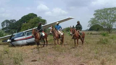 Mexicanos imputados por tripular avioneta para tráfico de drogas
