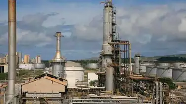 Refinaría Amuay en deterioro día tras día Refinaría Amuay en deterioro día tras día