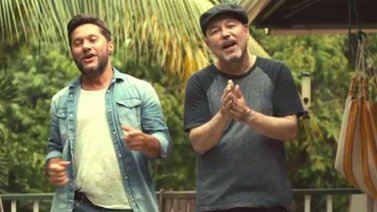 Rubén Blades y Diego Torres nos dicen "Hoy es domingo"