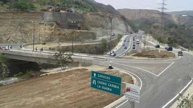 Culmina la construcción del distribuidor Ciudad Caribia