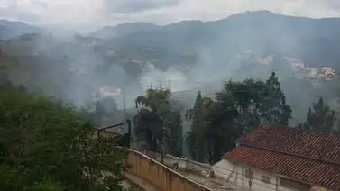 Se incendia vía Bosques de la Lagunita Se incendia vía Bosques de la Lagunita