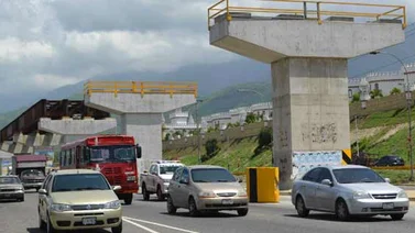 Mantendrán restricción vehicular en Intercomunal Guarenas-Guatire