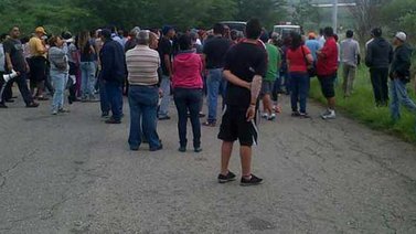Cierran entrada de Arichuna por inseguridad