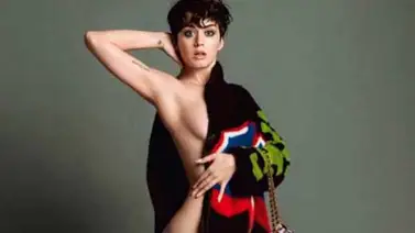 Katy Perry se desnudó en el nuevo anuncio de Moschino Katy Perry se desnudó en el nuevo anuncio de Moschino