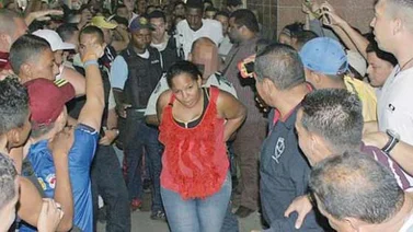 Detienen a pareja cuando intentaban robar en Centro Comercial de Puerto Ordaz