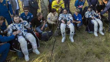 Tres cosmonautas de la ISS regresan a la tierra
