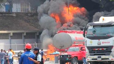 Responsabilizan a dos supervisores de PDVSA por explosión en Catia La Mar