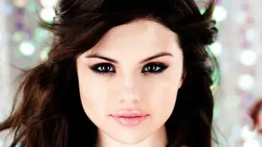 Selena Gomez se motivó por las curvas de Khloé Kardashian Selena Gomez se motivó por las curvas de Khloé Kardashian