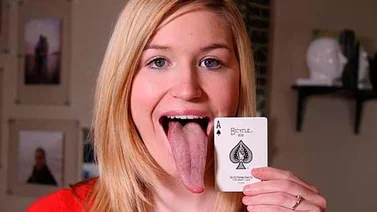 ¿Mujer con la lengua más larga del mundo?