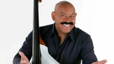 Oscar D León es el Dios de la salsa