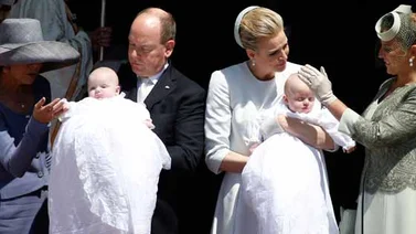 Prícipes de Mónaco bautizan a sus gemelos
