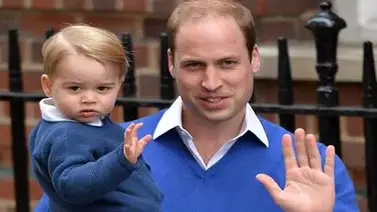El príncipe Guillermo lleva a su primogénito al hospital St. Mary, Londres El príncipe Guillermo lleva a su primogénito al hospital St. Mary, Londres