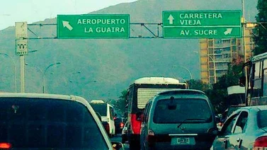 Reportan largas colas para echarse un bañito