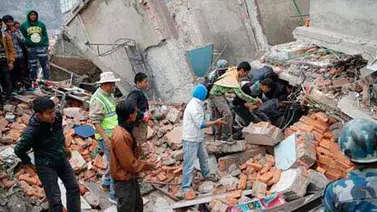 Cifra de muertos en Nepal asciende supera las 3.700 personas