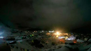 Terremoto en Nepal dejó hasta los momentos 1.865 fallecidos