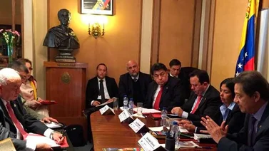 Ministros sostienen encuentro con embajadores de Venezuela en Europa