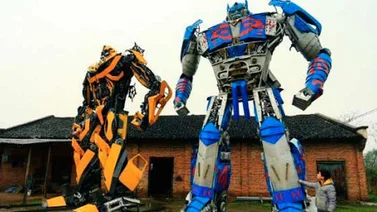 Chinos crean réplicas de los Transformers en tamaño real