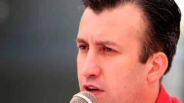 Tareck El Aissami: Presidente así se defiende la patria