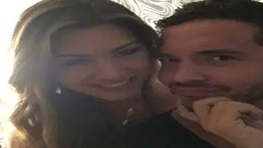 ¿Los flechó cupido o no? J. Balvin disfruta los besos de Osmariel Villalobos ¿Los flechó cupido o no? J. Balvin disfruta los besos de Osmariel Villalobos