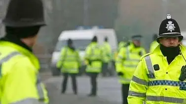 En Reino Unido detienen a jóvenes que preparaban "actos terroristas" En Reino Unido detienen a jóvenes que preparaban "actos terroristas"